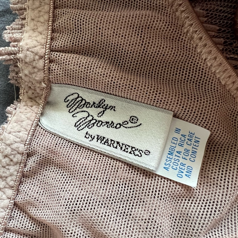 Marilyn Monroe by Warner's Blush Pink Lace Lined Slip - Picture 3 of 6